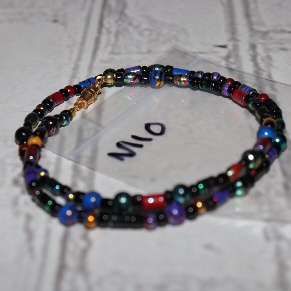 🌈 NWOT Black & Colorful Beaded Necklace with Metallic Accents – 19"  🖤 - Picture 3 of 4